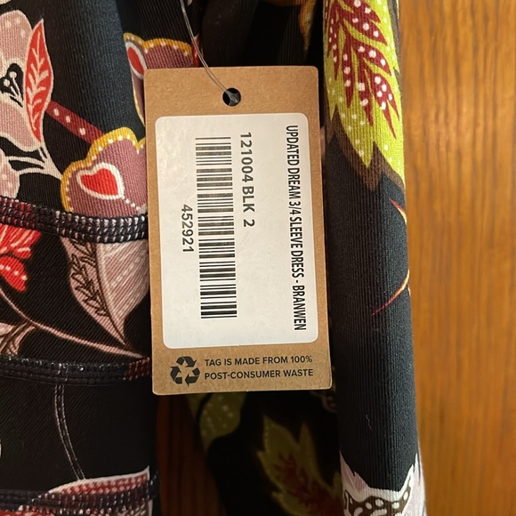 Title Nine Updated Dream 3/4 sleeve Dress - Picture 4 of 5